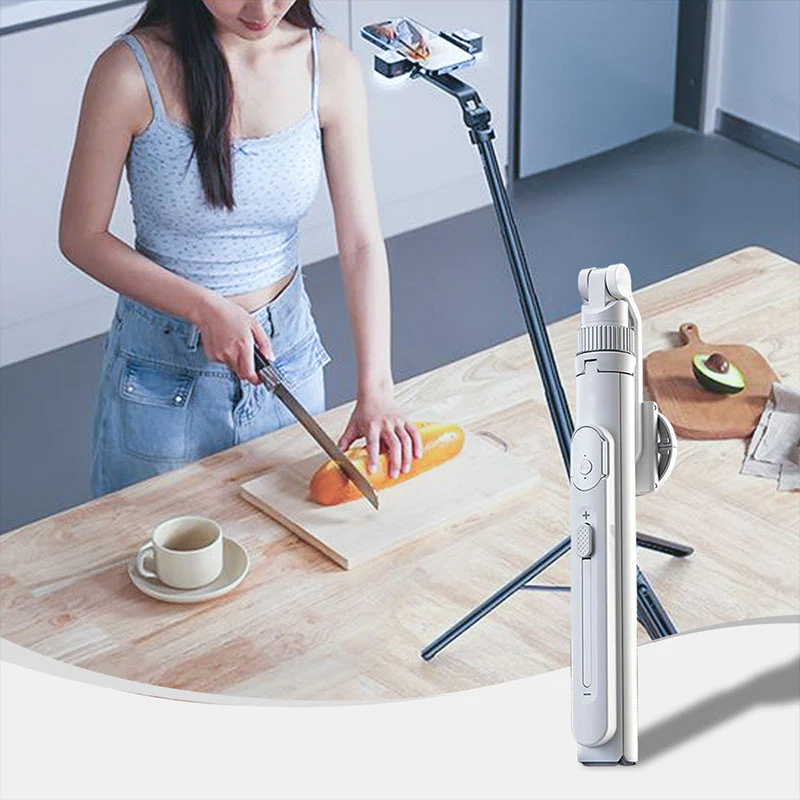 360° Magnetic & Clamping 2-in-1 Selfie Stick 360° Magnetic & Clamping 2-in-1 Selfie Stick